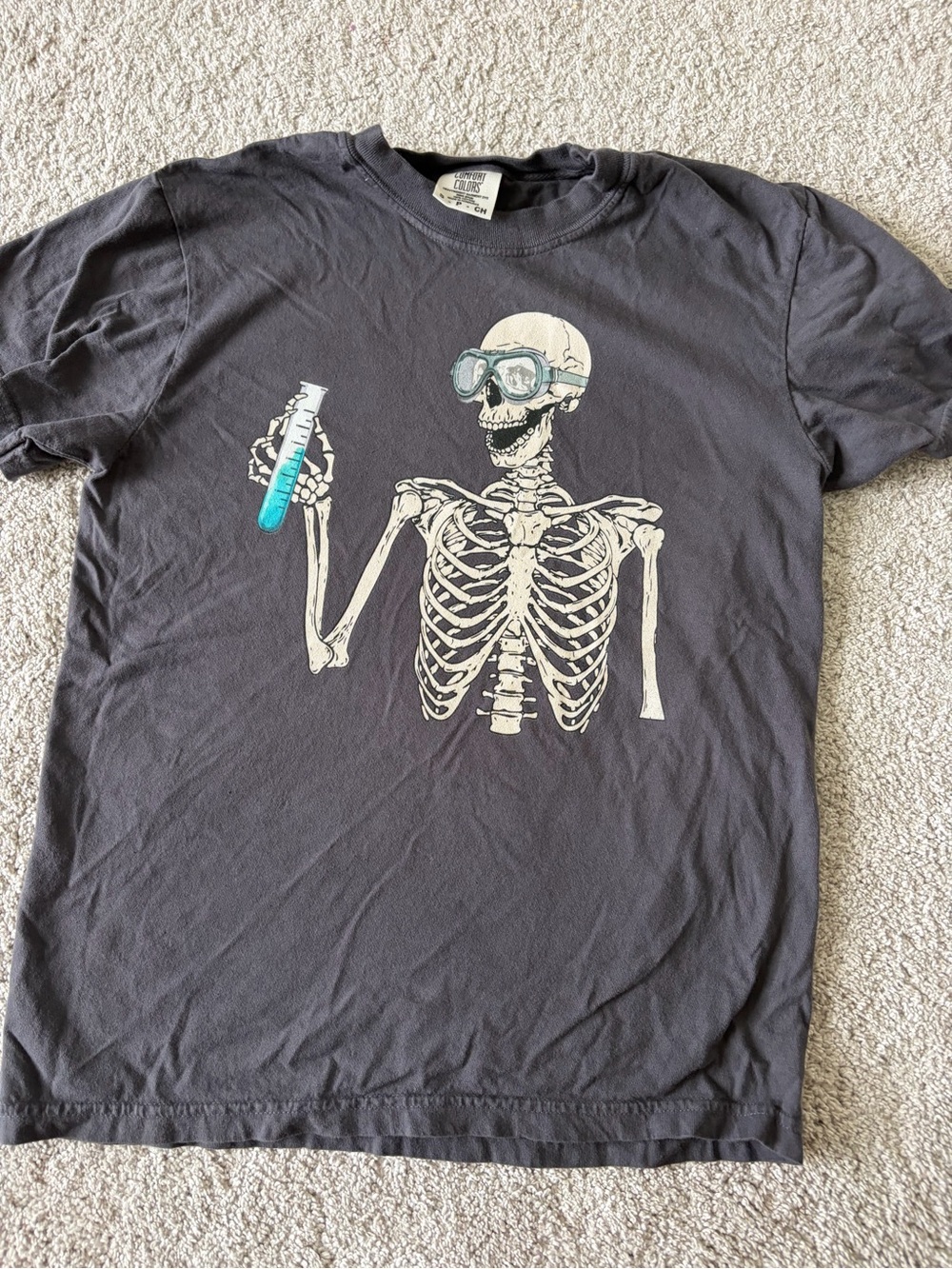 Halloween skeleton tee science nerd fun small